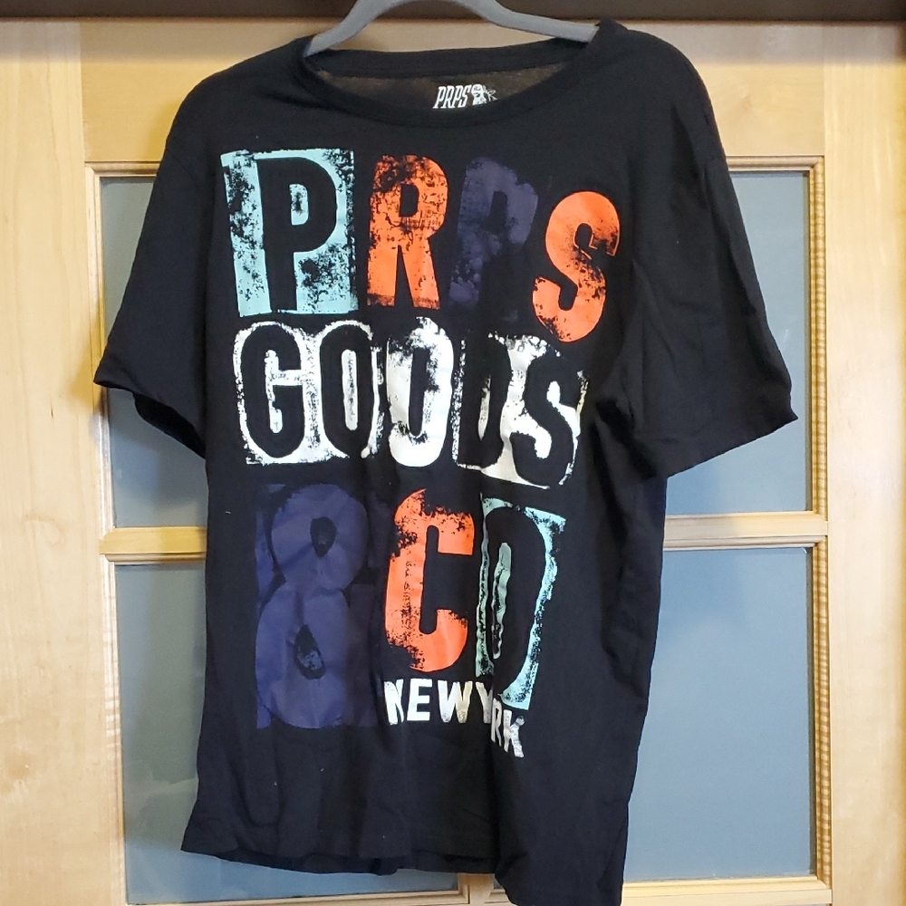 PRPS Graphic Tee in Black and Red